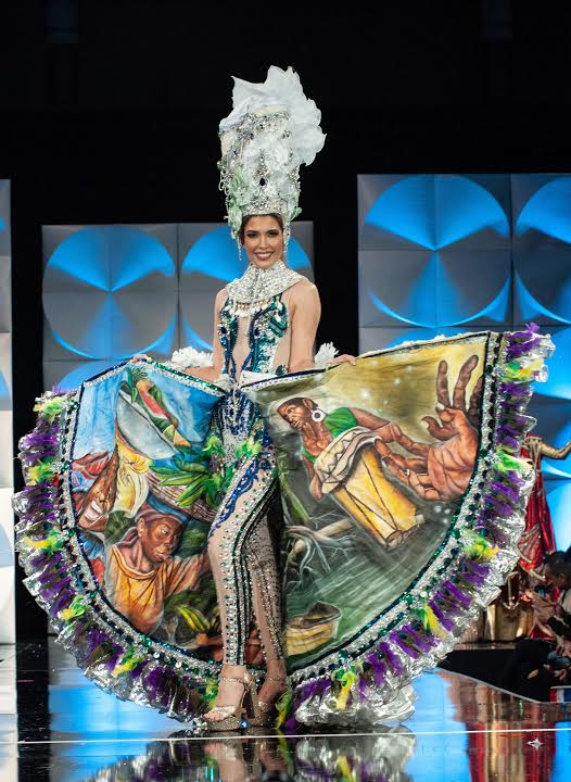 Fashion,Fashion design,Beauty,Performance,Fashion model,Fashion show,Dress,Model