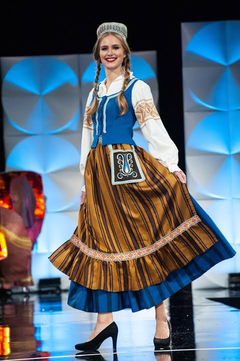 Clothing,Fashion,Fashion show,Performance,Fashion design,Costume,Cosplay,Event,Costume design